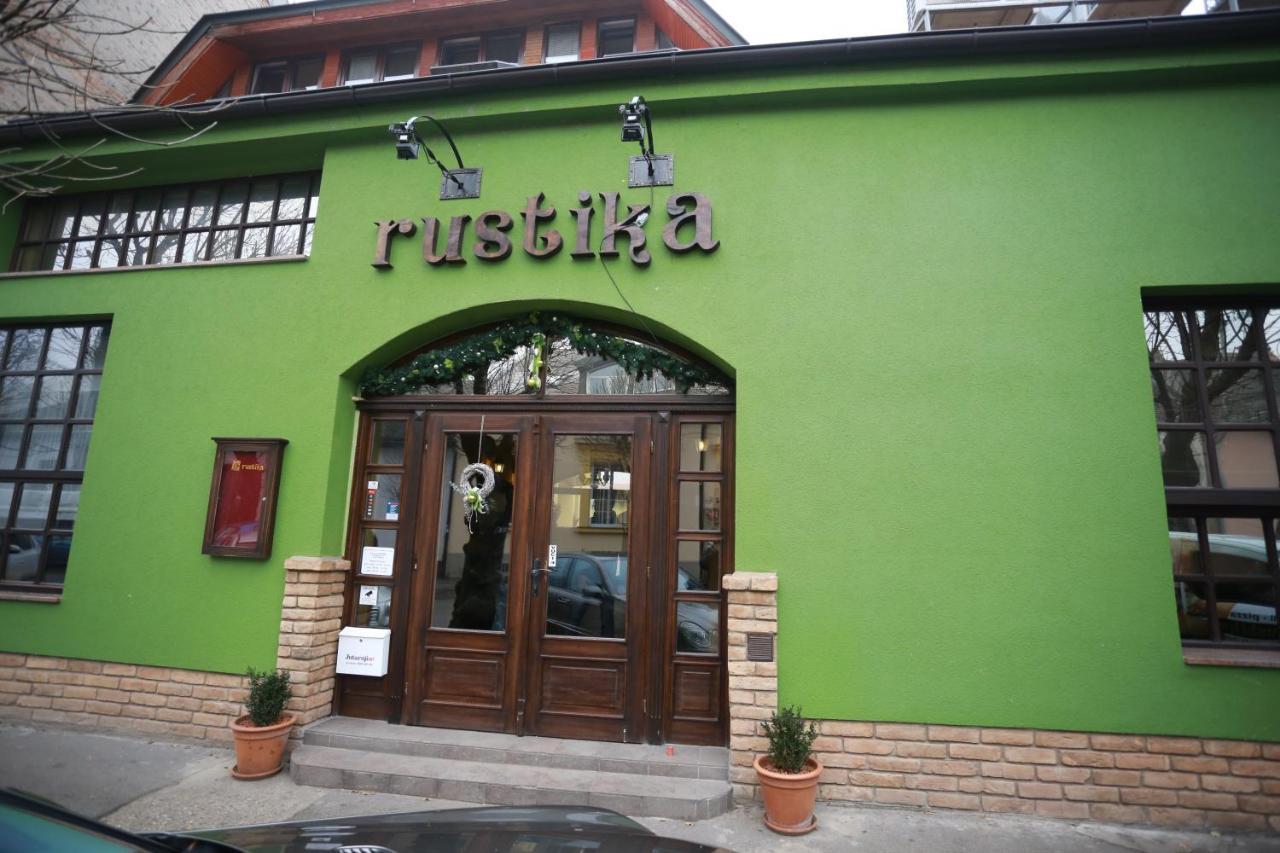 Rustika Sobe Bed and Breakfast Osijek Exteriör bild
